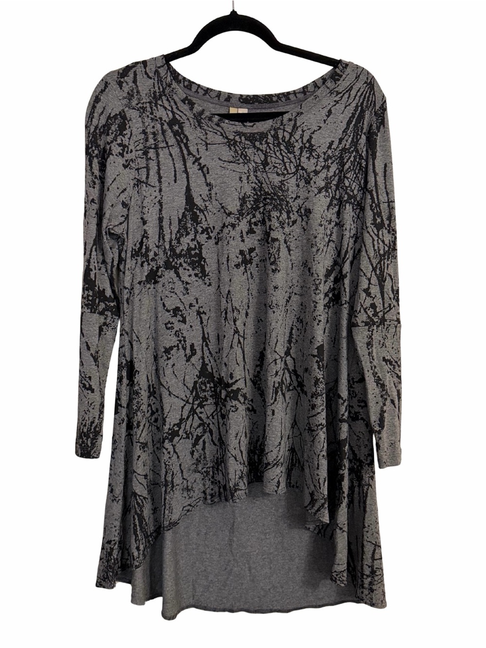 Flowy Comfy USA Abstract Print Long Sleeve Tunic Top- Small